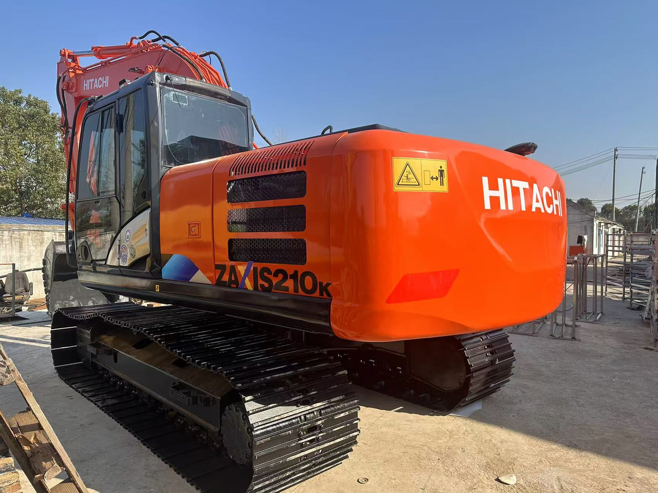 HITACHI ZX210K crawler excavators - Ekskavator perayap: gambar 1 HITACHI ZX210K crawler excavators - Ekskavator perayap: gambar 1