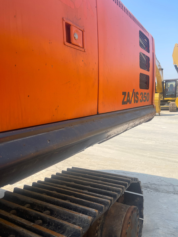 HITACHI ZX350 crawler excavator low hours excellent condition well maintained - Ekskavator perayap: gambar 3 HITACHI ZX350 crawler excavator low hours excellent condition well maintained - Ekskavator perayap: gambar 3