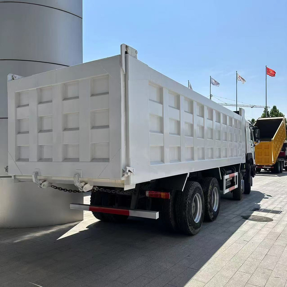 SINOTRUK howo 8x4 dump truck 371 375 420 430 Customizable - Truk jungkit: gambar 2 SINOTRUK howo 8x4 dump truck 371 375 420 430 Customizable - Truk jungkit: gambar 2