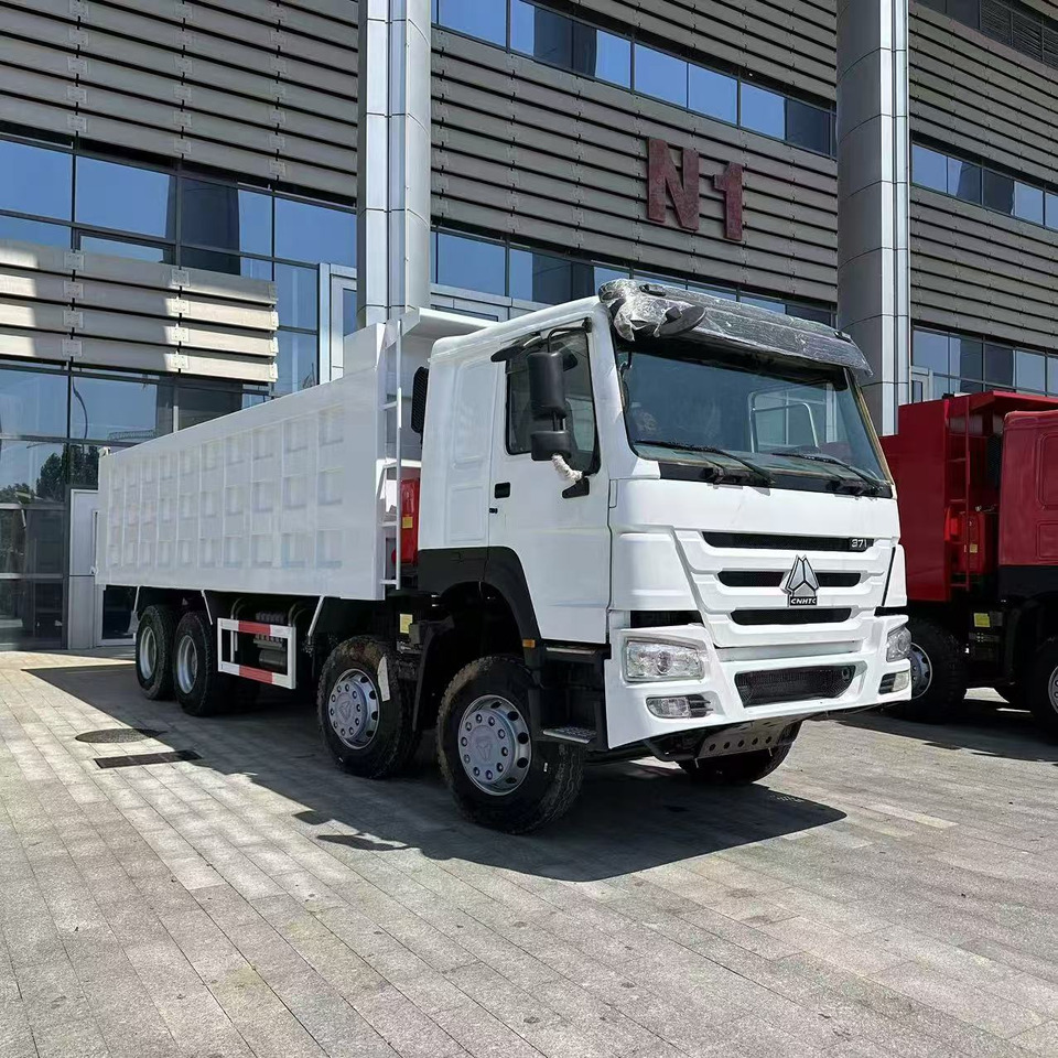 SINOTRUK howo 8x4 dump truck 371 375 420 430 Customizable - Truk jungkit: gambar 4 SINOTRUK howo 8x4 dump truck 371 375 420 430 Customizable - Truk jungkit: gambar 4