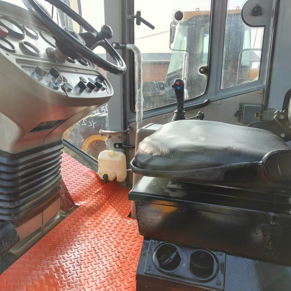 XCMG XS223J used road roller low hours factory price - Roller jalan: gambar 4 XCMG XS223J used road roller low hours factory price - Roller jalan: gambar 4