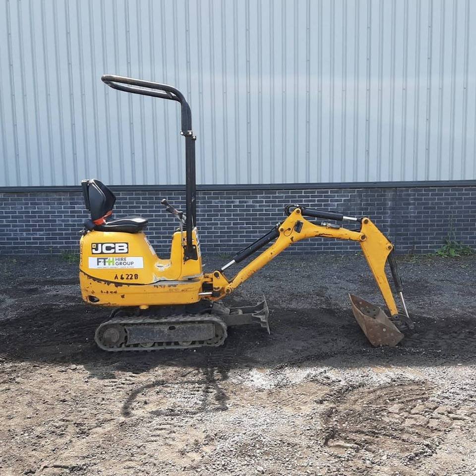 JCB 8008 - Ekskavator mini: gambar 1 JCB 8008 - Ekskavator mini: gambar 1