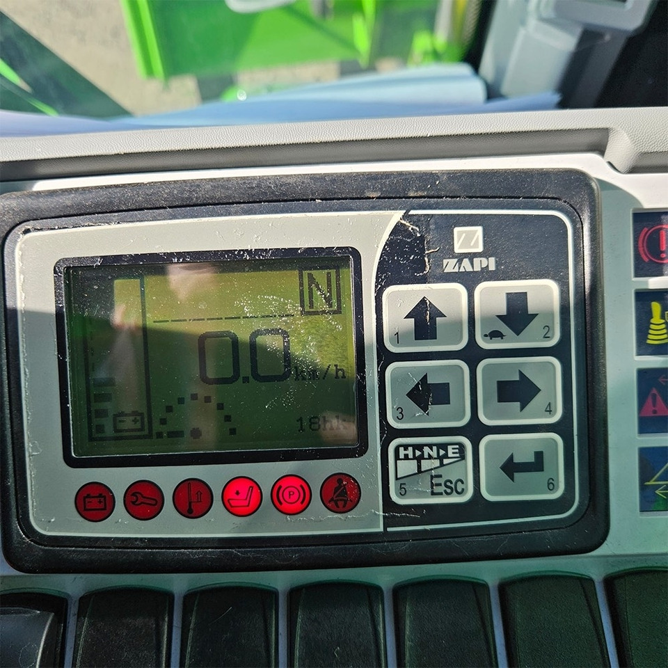 Telehandler baru Merlo EW25.5: gambar 9 Telehandler baru Merlo EW25.5: gambar 9