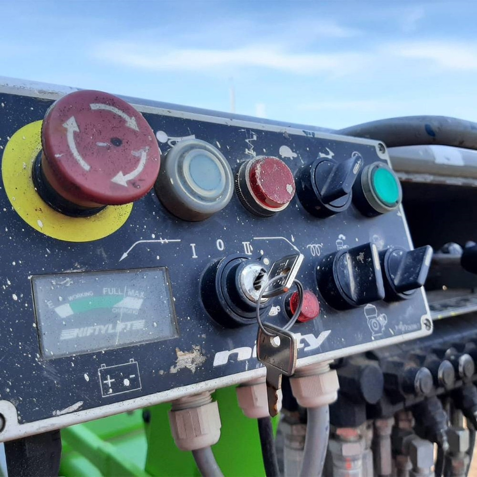 Boom artikulasi Niftylift HR 12: gambar 8