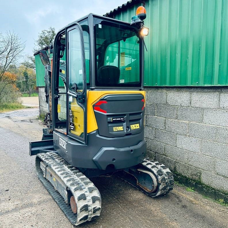 Volvo ECR25D - Ekskavator mini: gambar 4 Volvo ECR25D - Ekskavator mini: gambar 4