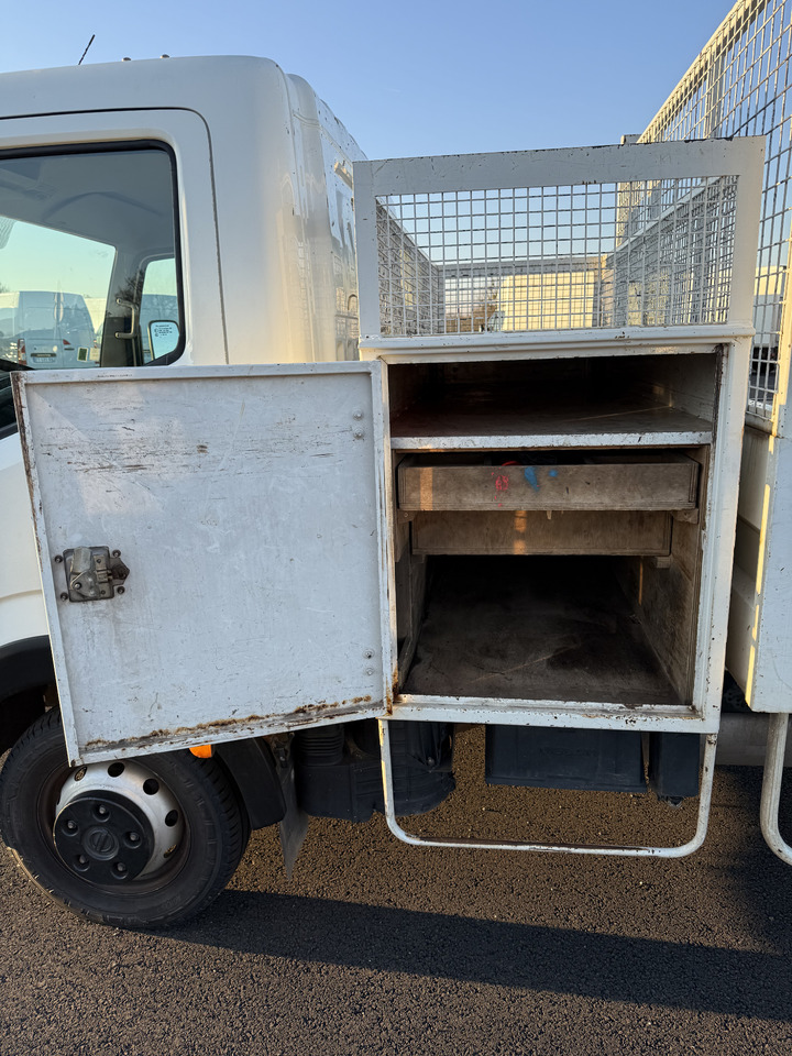 NISSAN CABSTAR 35.11 - Van jungkit: gambar 5 NISSAN CABSTAR 35.11 - Van jungkit: gambar 5