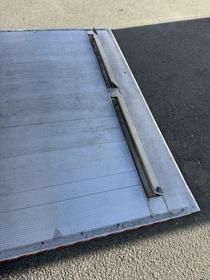 Van box OPEL MOVANO: gambar 15 Van box OPEL MOVANO: gambar 15