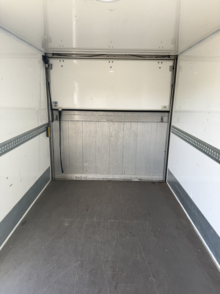 Van box OPEL MOVANO: gambar 8 Van box OPEL MOVANO: gambar 8