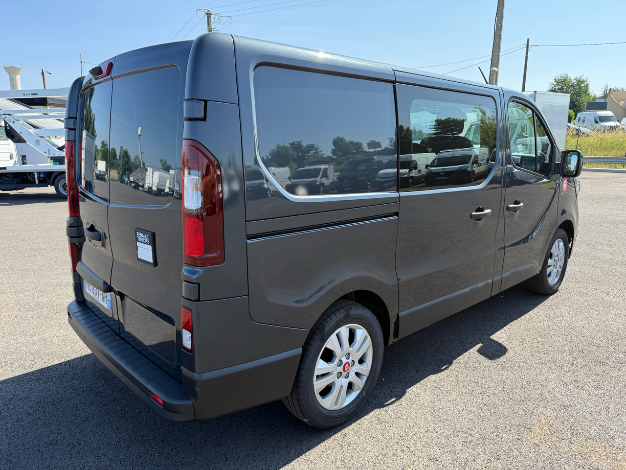 RENAULT Trafic - Van panel: gambar 3 RENAULT Trafic - Van panel: gambar 3