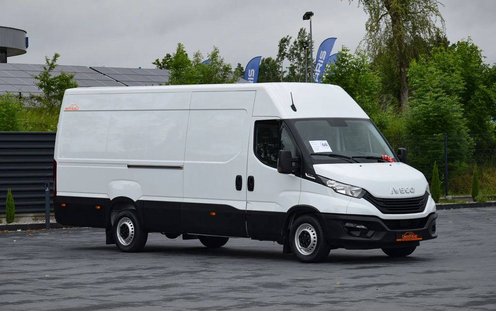 Iveco DAILY MAXI 35S16 / 2.3 - 160 KM / AUTOMAT HI-MATIC / NOWY MODEL / 3 OSOBY / DOSTAWCZE / BLASZAK / KLIMA / CZUJNIKI COFANIA / NISKI PRZEBIEG / 2022 / SERWISOWANY / Z NIEMIEC - Van panel: gambar 3 Iveco DAILY MAXI 35S16 / 2.3 - 160 KM / AUTOMAT HI-MATIC / NOWY MODEL / 3 OSOBY / DOSTAWCZE / BLASZAK / KLIMA / CZUJNIKI COFANIA / NISKI PRZEBIEG / 2022 / SERWISOWANY / Z NIEMIEC - Van panel: gambar 3
