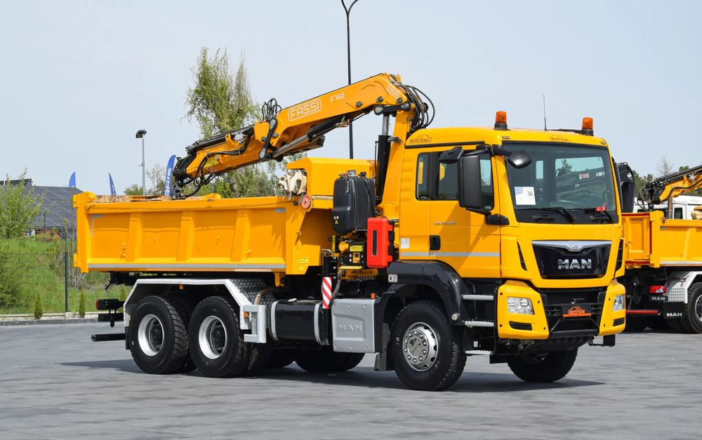 MAN TGS 26.400 / 6x4 / EURO 6 / UDT / HDS FASSI 165 / WYSUW x3 / ROTATOR / CHWYTAK / STEROWANIE RADIOWE / WZMOCNIONA RAMA / WYWROTKA / HYDROBURTA / AUTOMAT / 2017 / NOWE OPONY - 100% / NISKI PRZEBIEG - Truk jungkit: gambar 3 MAN TGS 26.400 / 6x4 / EURO 6 / UDT / HDS FASSI 165 / WYSUW x3 / ROTATOR / CHWYTAK / STEROWANIE RADIOWE / WZMOCNIONA RAMA / WYWROTKA / HYDROBURTA / AUTOMAT / 2017 / NOWE OPONY - 100% / NISKI PRZEBIEG - Truk jungkit: gambar 3