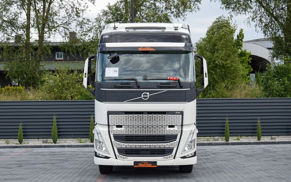 Volvo FH500 / EURO 6 / NOWY MODEL / KLIMATYZACJA POSTOJOWA / ACC / LEDY / 2 ZBIORNIKI PALIWA / FULL SPILERY / 2021 / SERWISOWANY / SPROWADZONY - Tractor head: gambar 2 Volvo FH500 / EURO 6 / NOWY MODEL / KLIMATYZACJA POSTOJOWA / ACC / LEDY / 2 ZBIORNIKI PALIWA / FULL SPILERY / 2021 / SERWISOWANY / SPROWADZONY - Tractor head: gambar 2
