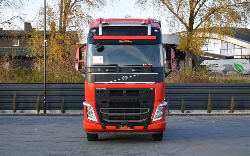 Volvo FH500 / HYDRAULIKA / EURO 6 / ACC / LEDY / ALUFELGI / SERWISOWANY / SPROWADZONY - Tractor head: gambar 2 Volvo FH500 / HYDRAULIKA / EURO 6 / ACC / LEDY / ALUFELGI / SERWISOWANY / SPROWADZONY - Tractor head: gambar 2