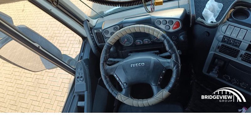 Tractor head Iveco Stralis 450: gambar 8 Tractor head Iveco Stralis 450: gambar 8