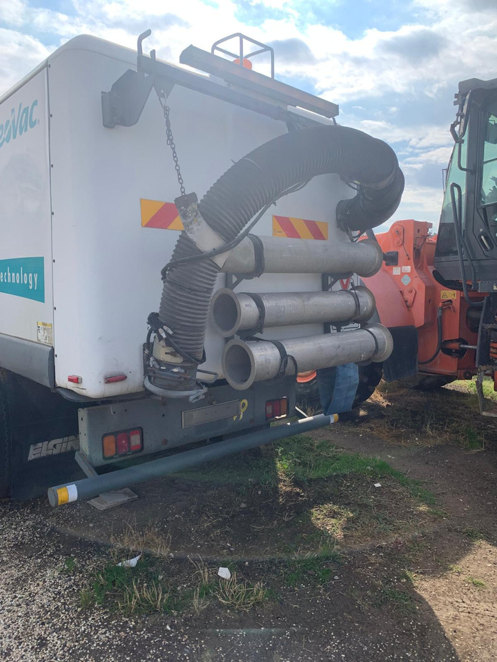 ELGIN GEOVAC VACUUM SWEEPER E TECHNOLOGY - Penyapu jalan: gambar 3 ELGIN GEOVAC VACUUM SWEEPER E TECHNOLOGY - Penyapu jalan: gambar 3