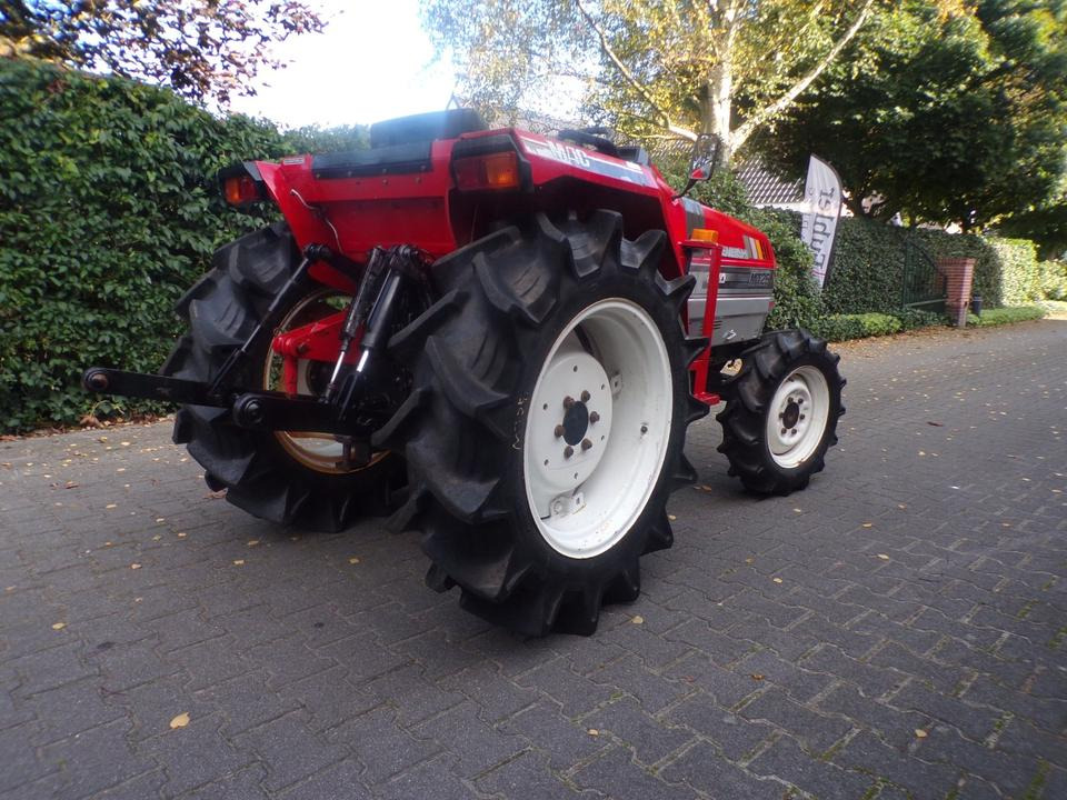 Kleintraktor Mitsubishi MT25 - Traktor kompak: gambar 3 Kleintraktor Mitsubishi MT25 - Traktor kompak: gambar 3