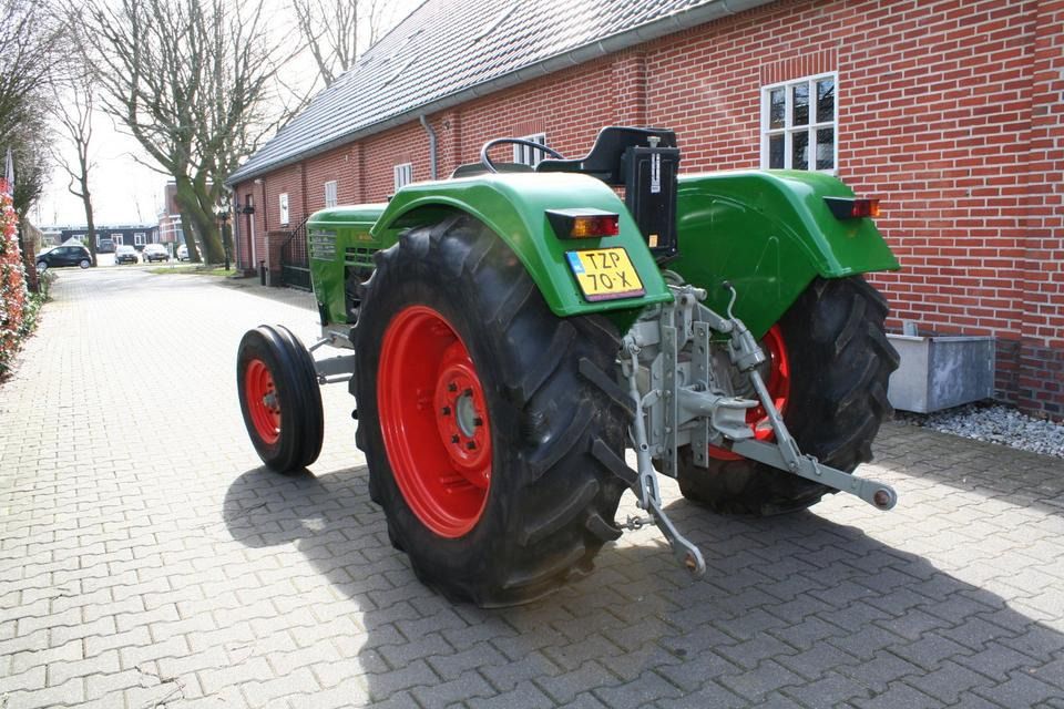 Traktor Deutz 4006 - Traktor: gambar 3 Traktor Deutz 4006 - Traktor: gambar 3