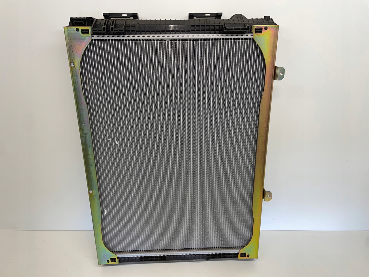 CHŁODNICA WODY MAN F2000 F 90 F 2000 F90 81061016437 - Pompa pendingin untuk Truk: gambar 4 CHŁODNICA WODY MAN F2000 F 90 F 2000 F90 81061016437 - Pompa pendingin untuk Truk: gambar 4