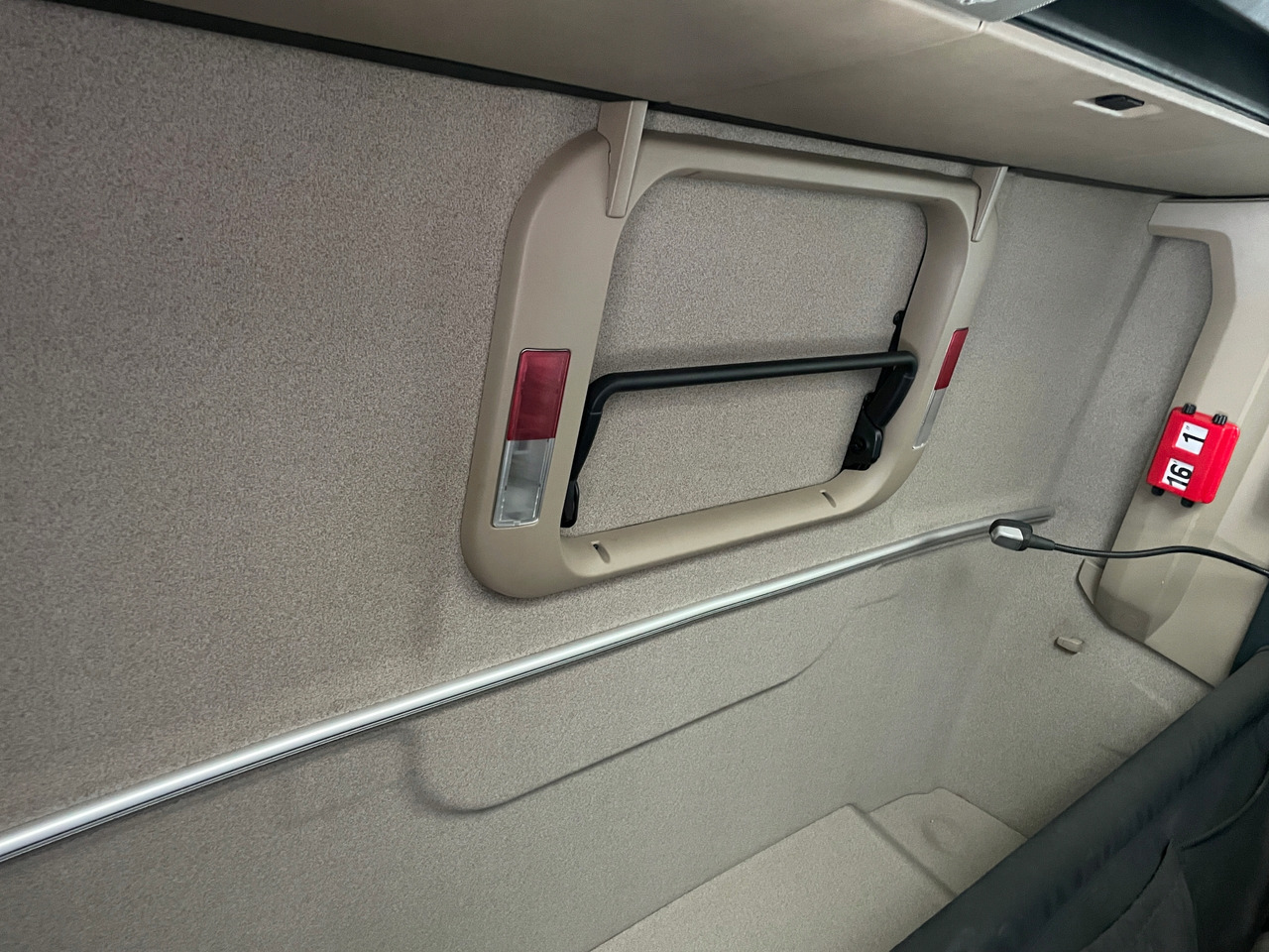 GOŁA KABINA MAN TGX XLX 2019 ROK LIFT ŚRODEK BEŻOWY EURO 6 - Kabin untuk Truk: gambar 3 GOŁA KABINA MAN TGX XLX 2019 ROK LIFT ŚRODEK BEŻOWY EURO 6 - Kabin untuk Truk: gambar 3