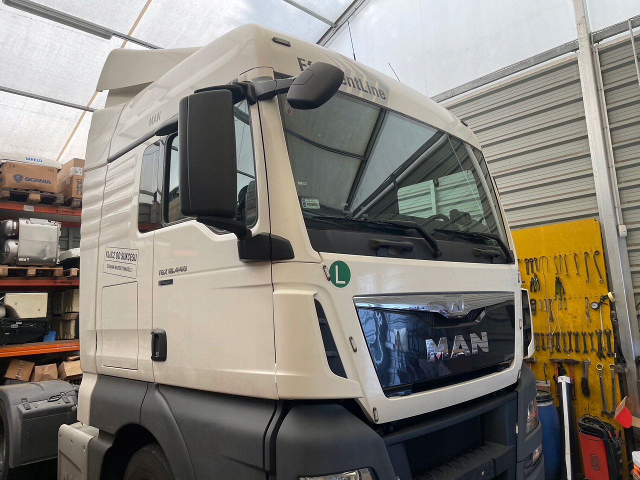 GOŁA KABINA MAN TGX XLX BIAŁA EURO 6 KOLOR RAL 9010 - Kabin untuk Truk: gambar 3 GOŁA KABINA MAN TGX XLX BIAŁA EURO 6 KOLOR RAL 9010 - Kabin untuk Truk: gambar 3