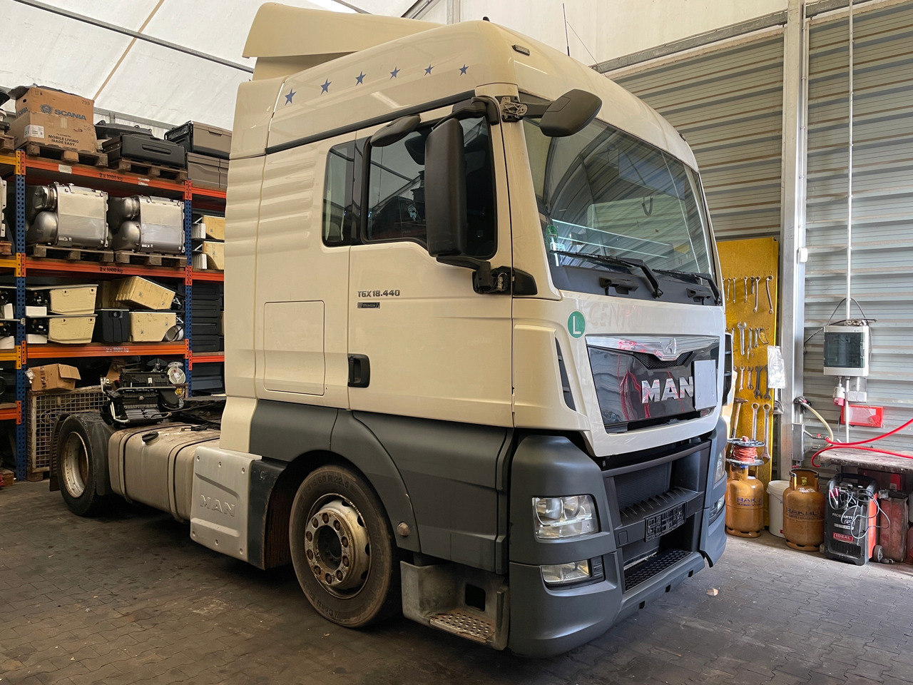 KABINA MAN TGX EURO 6 XLX BIAŁA KOLOR RAL 9010 - Kabin untuk Truk: gambar 1 KABINA MAN TGX EURO 6 XLX BIAŁA KOLOR RAL 9010 - Kabin untuk Truk: gambar 1