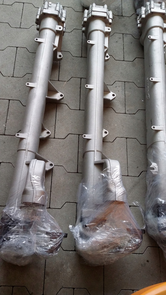 MAN F2000 TGA EGR TGX RECYRKULATOR D20,D26,D28 - Pendingin EGR untuk Truk: gambar 3 MAN F2000 TGA EGR TGX RECYRKULATOR D20,D26,D28 - Pendingin EGR untuk Truk: gambar 3