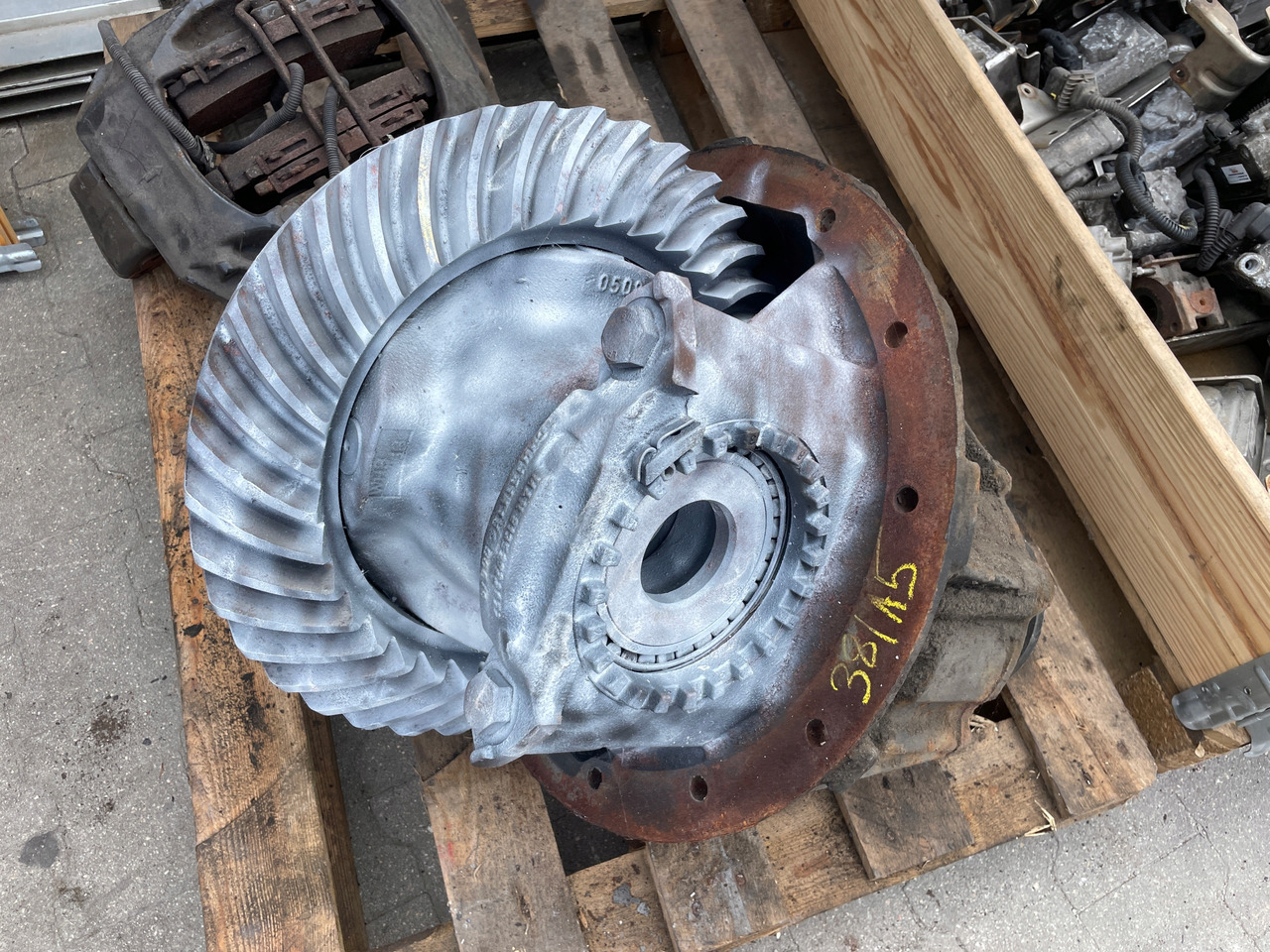 MAN TGX TGS TGA WKŁAD DYFERENCJAŁ MOSTU DYFER 38:15, 81350106301 - As roda belakang untuk Truk: gambar 4 MAN TGX TGS TGA WKŁAD DYFERENCJAŁ MOSTU DYFER 38:15, 81350106301 - As roda belakang untuk Truk: gambar 4