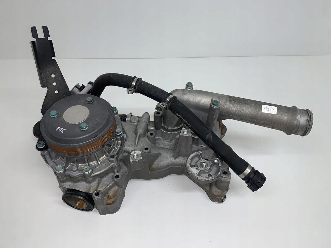 OBUDOWA POMPY WODY MAN TGX TGS EURO 6 D2676 - Pompa pendingin untuk Truk: gambar 1 OBUDOWA POMPY WODY MAN TGX TGS EURO 6 D2676 - Pompa pendingin untuk Truk: gambar 1