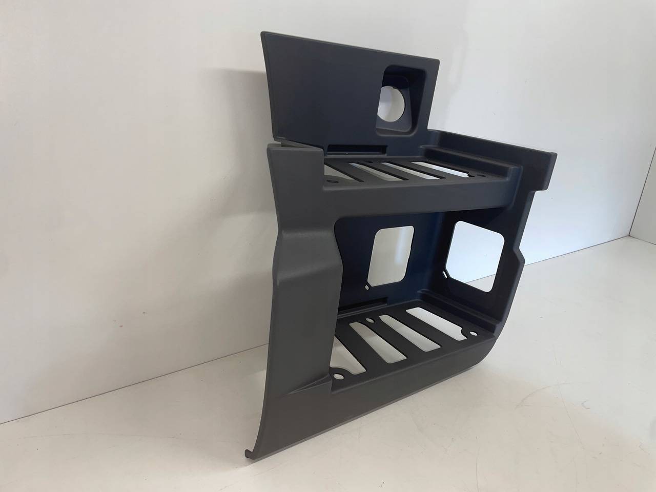 STOPNICA DOLNY STOPIEŃ PRAWY MAN TGS TGXS TG-3 81615200092 - Langkah kaki untuk Truk: gambar 2 STOPNICA DOLNY STOPIEŃ PRAWY MAN TGS TGXS TG-3 81615200092 - Langkah kaki untuk Truk: gambar 2