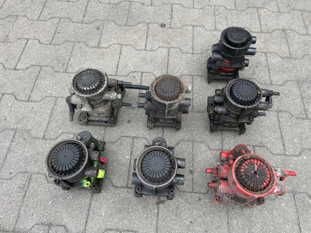 ZAWÓR PRZYCZEPY EBS MAN TGX TGS TGA 0486205022 81523016206 - Katup rem: gambar 5 ZAWÓR PRZYCZEPY EBS MAN TGX TGS TGA 0486205022 81523016206 - Katup rem: gambar 5