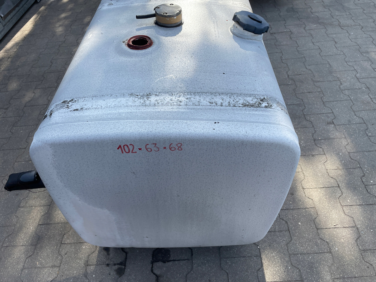 ZBIORNIK PALIWA 400L MAN, SCANIA, VOLVO, MERCEDES ,IVECO 02922400 - Tangki bahan bakar untuk Truk: gambar 3 ZBIORNIK PALIWA 400L MAN, SCANIA, VOLVO, MERCEDES ,IVECO 02922400 - Tangki bahan bakar untuk Truk: gambar 3