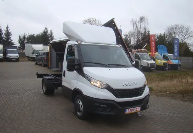 Iveco DAILY 35 C 15 3.5T 4.60M 3.5T NA HAKU CLIMATRONIC - Van jungkit: gambar 3 Iveco DAILY 35 C 15 3.5T 4.60M 3.5T NA HAKU CLIMATRONIC - Van jungkit: gambar 3
