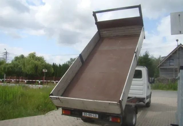 Iveco DAILY 40 C 12 WYWROTKA 3.5T 4.20M KLIMA - Van jungkit: gambar 3 Iveco DAILY 40 C 12 WYWROTKA 3.5T 4.20M KLIMA - Van jungkit: gambar 3