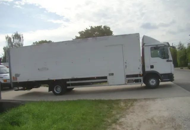 MAN TGL 12-220 8.10M KLIMA WINDA 2000KG - Truk box: gambar 5 MAN TGL 12-220 8.10M KLIMA WINDA 2000KG - Truk box: gambar 5