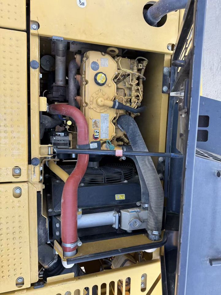 CATERPILLAR 313D2GC - Ekskavator perayap: gambar 3 CATERPILLAR 313D2GC - Ekskavator perayap: gambar 3