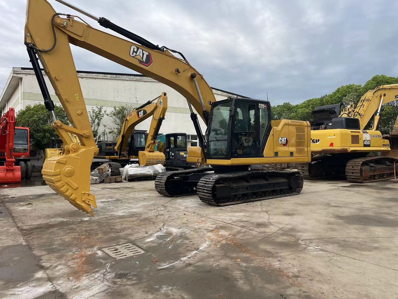 CATERPILLAR 320GC - Ekskavator perayap: gambar 1 CATERPILLAR 320GC - Ekskavator perayap: gambar 1