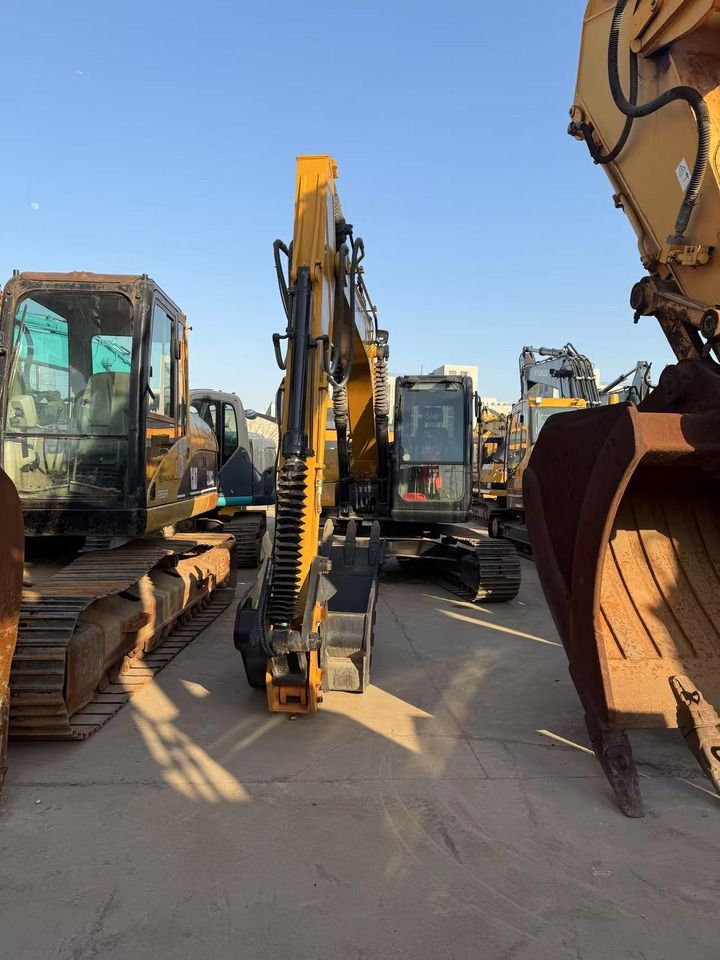 SANY sy135 - Ekskavator perayap: gambar 5 SANY sy135 - Ekskavator perayap: gambar 5