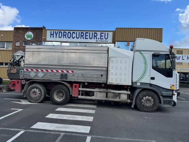 Iveco Stralis 480 - Truk vakum: gambar 1 Iveco Stralis 480 - Truk vakum: gambar 1