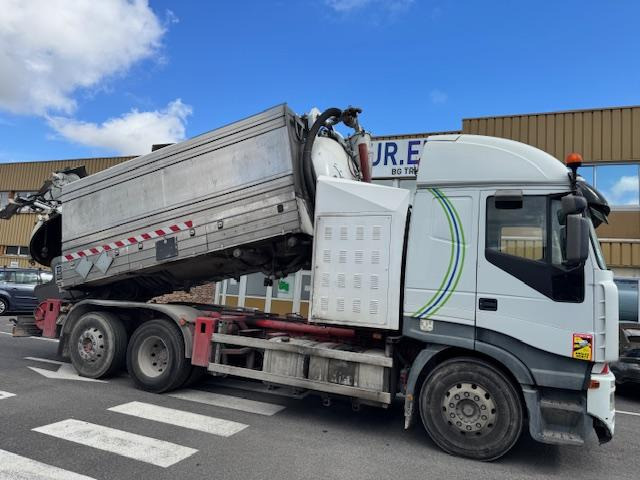 Iveco Stralis 480 - Truk vakum: gambar 5 Iveco Stralis 480 - Truk vakum: gambar 5