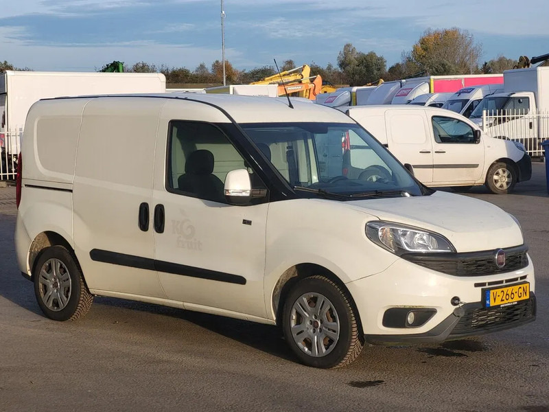 Fiat Doblò - Van kecil: gambar 3 Fiat Doblò - Van kecil: gambar 3