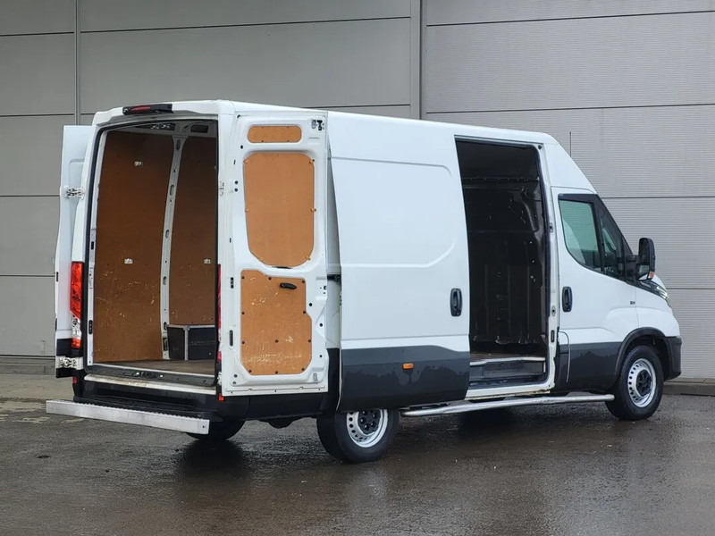 Iveco Daily 35S14 - Van panel, Van kombi: gambar 3 Iveco Daily 35S14 - Van panel, Van kombi: gambar 3