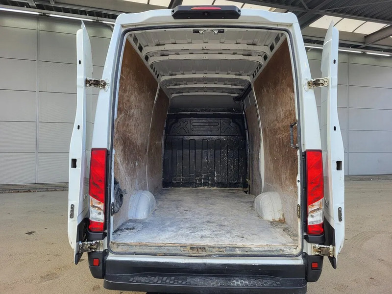 Iveco Daily L2H2 - Van panel: gambar 3 Iveco Daily L2H2 - Van panel: gambar 3