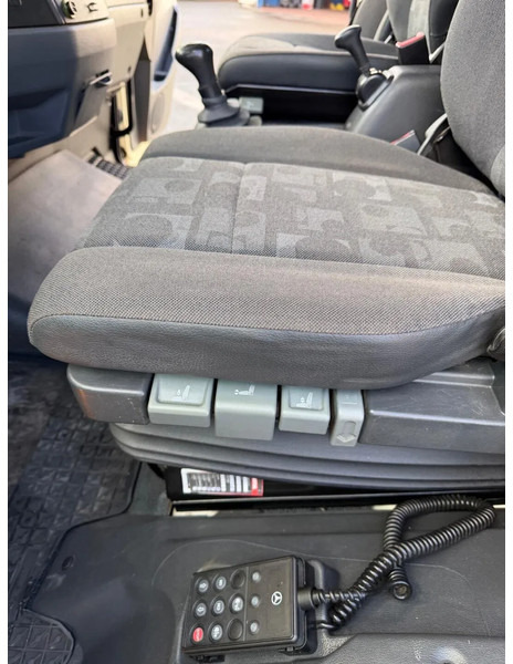 Mercedes-Benz Atego 816 - Truk flatbed: gambar 5 Mercedes-Benz Atego 816 - Truk flatbed: gambar 5