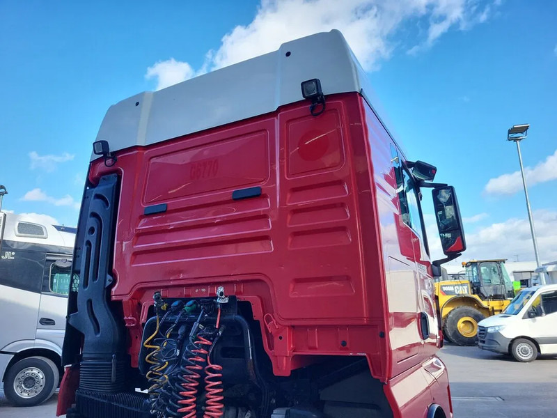 MAN TGX 18.480 - Tractor head: gambar 4 MAN TGX 18.480 - Tractor head: gambar 4