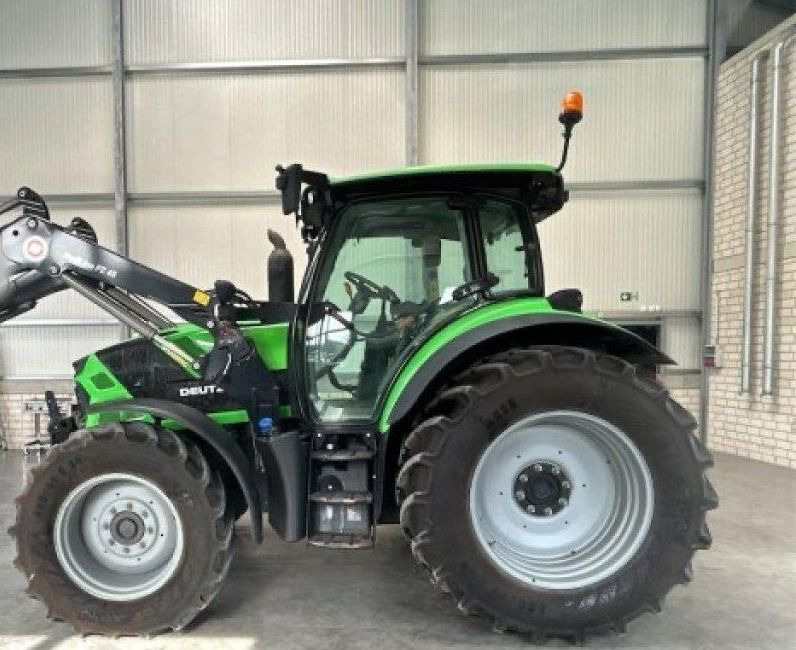 Deutz-Fahr 6130 TTV - Traktor: gambar 3 Deutz-Fahr 6130 TTV - Traktor: gambar 3