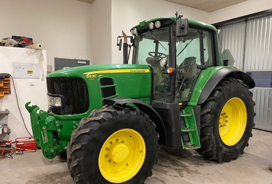 John Deere 6930 Premium - Traktor: gambar 1 John Deere 6930 Premium - Traktor: gambar 1