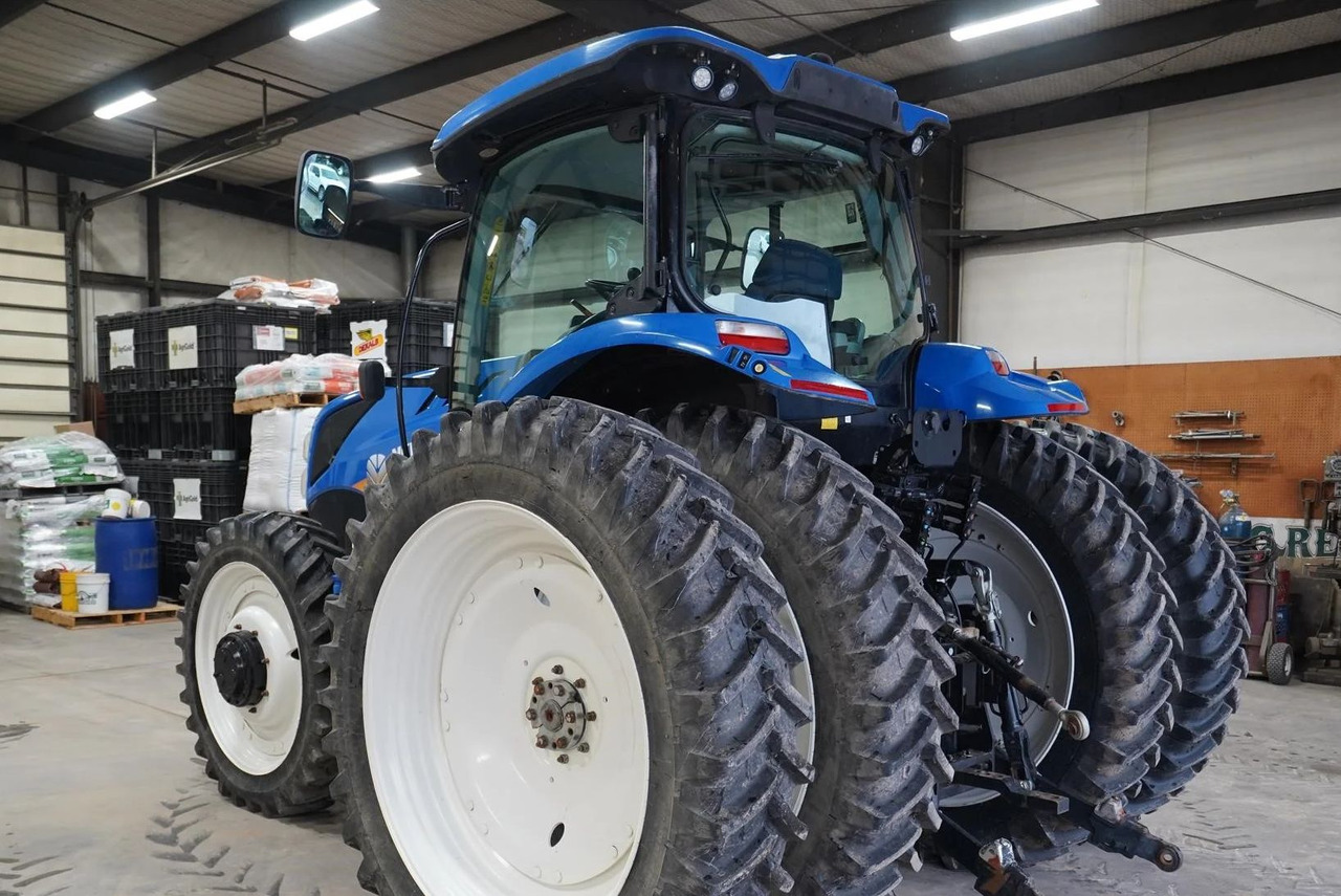 NEW HOLLAND T7.210 - Traktor: gambar 3 NEW HOLLAND T7.210 - Traktor: gambar 3