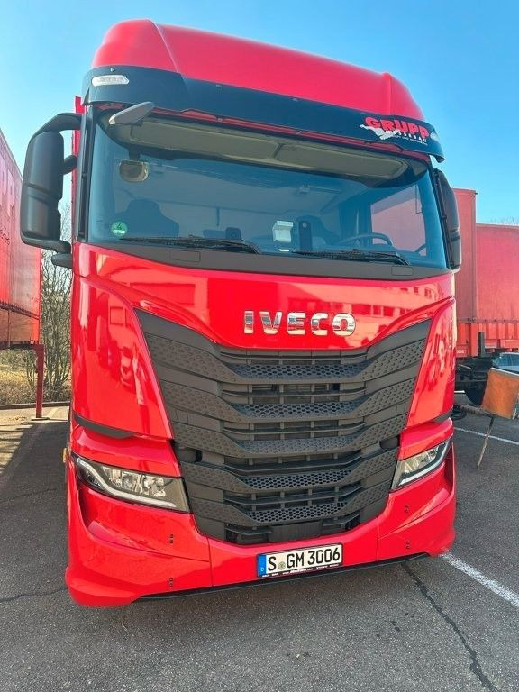 Iveco AS 260SY/FS CM - Pengangkut kontainer/ Container truck: gambar 1 Iveco AS 260SY/FS CM - Pengangkut kontainer/ Container truck: gambar 1