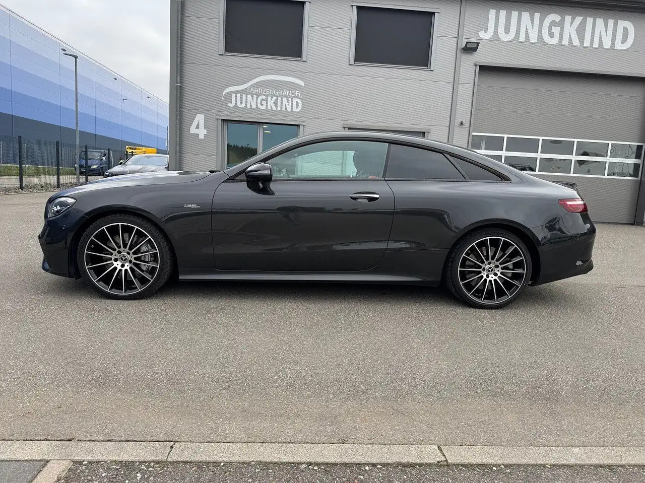 Mercedes-Benz E 53 AMG E -Klasse Coupe E 53 AMG 4Matic - Coupe: gambar 3 Mercedes-Benz E 53 AMG E -Klasse Coupe E 53 AMG 4Matic - Coupe: gambar 3