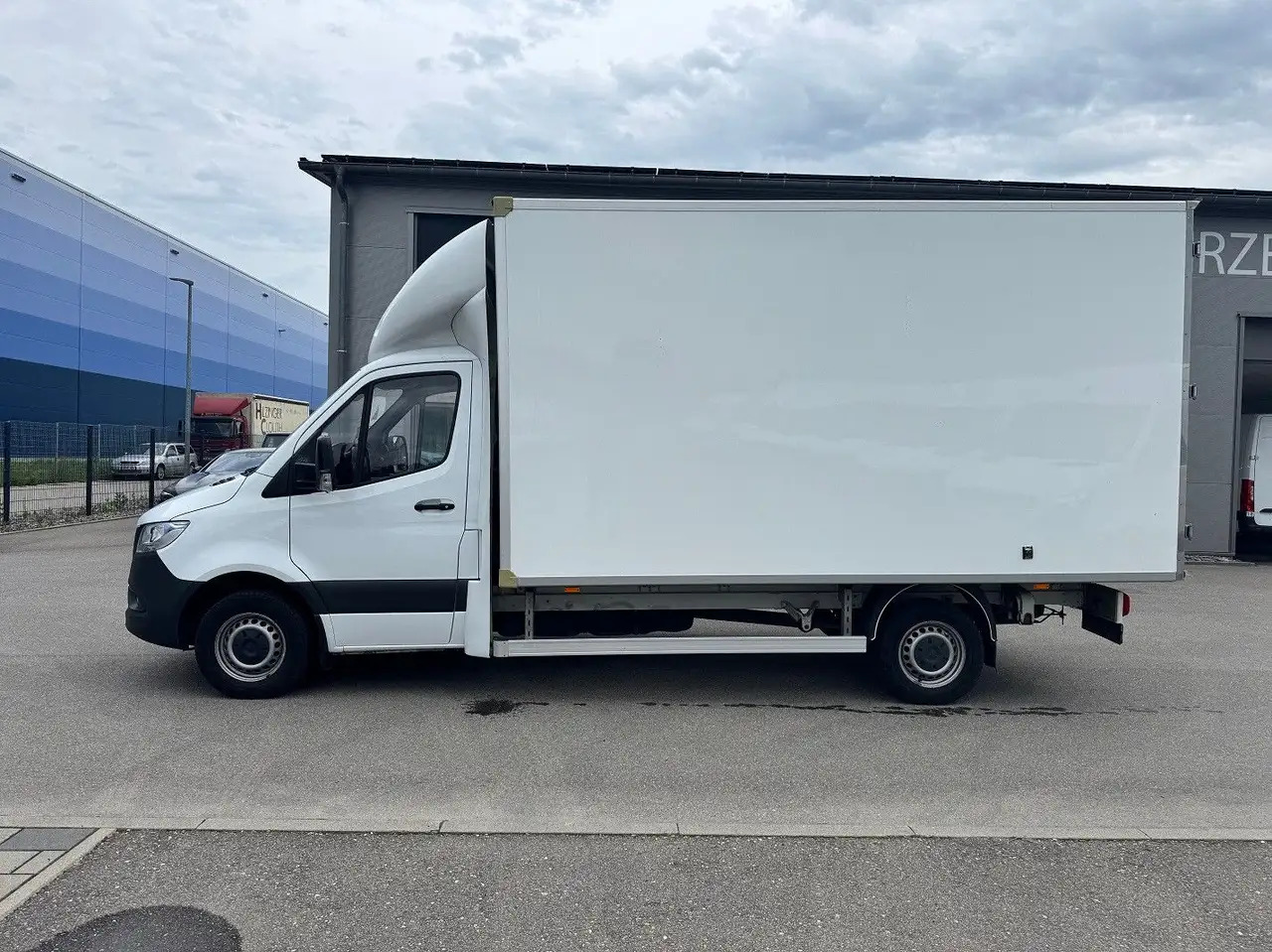 Mercedes-Benz Sprinter 315 CDI Maxi Lang Koffer Klima - Van box: gambar 3 Mercedes-Benz Sprinter 315 CDI Maxi Lang Koffer Klima - Van box: gambar 3